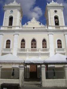 Catedral Metropolitana de Sant’Ana (Feira de Santana – 44015-020)