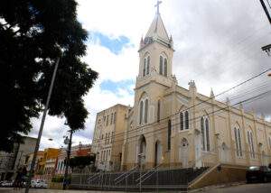 Catedral Nossa Senhora das VitÃ³rias (VitÃ³ria da Conquista – 45000-400)
