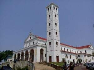 Catedral Nossa Senhora de Nazaré (Rio Branco – 69908-670)