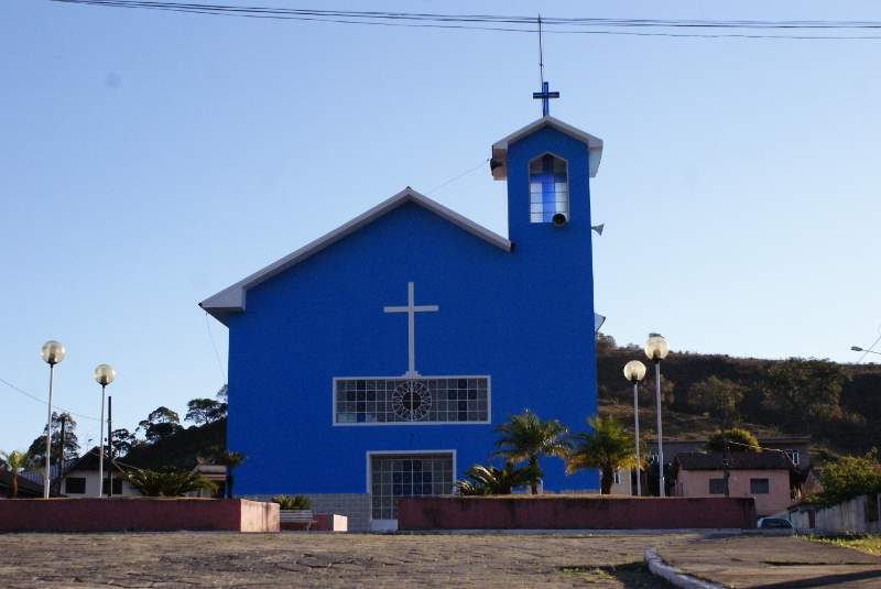igreja matriz nossa senhora aparecida centro arantina